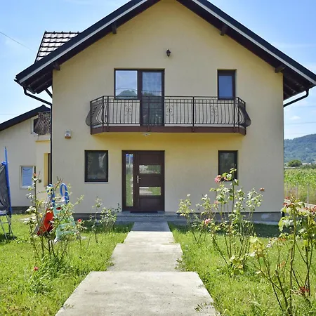 Antonia Lodge Curtea De Arges