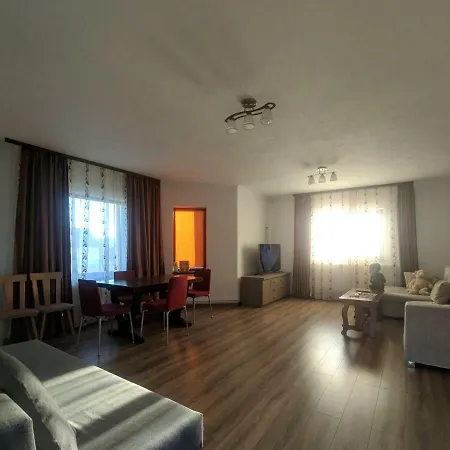 Antonia Lodge *